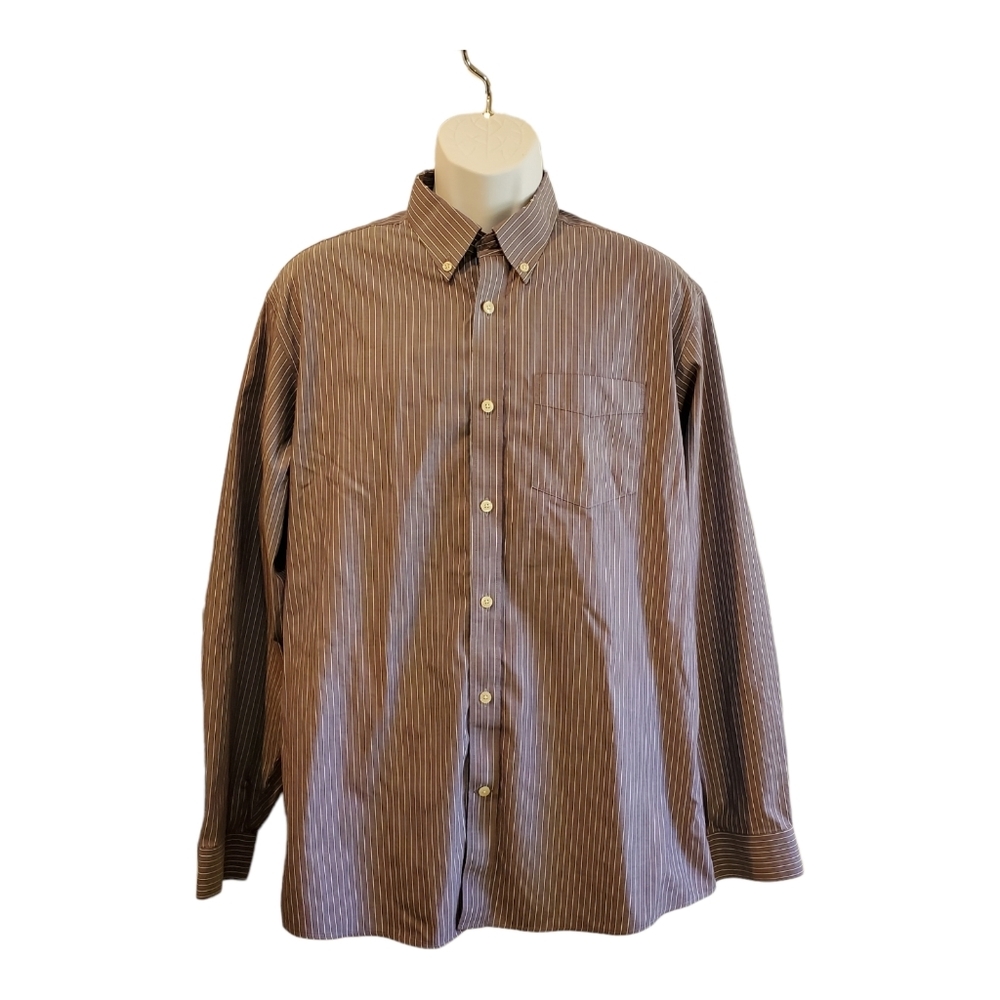 Men's Eddie Bauer‎ Wrinkle Resistant Relaxed Fit Purple W/White Shirt Size L